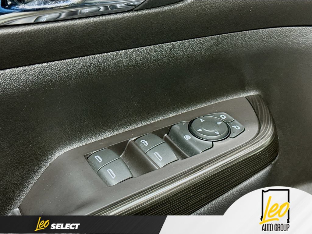 Used 2019 GMC Acadia SLT w/ LPO, Floor Liner Package FWD image 20