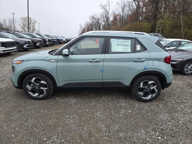 New 2026 Hyundai Venue SEL image 2