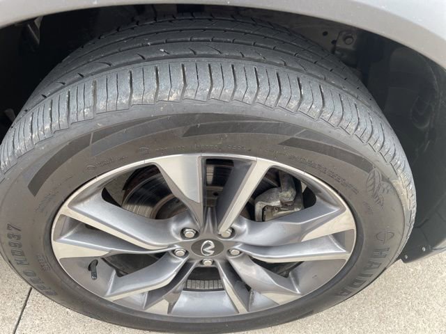 Used 2024 INFINITI QX60 Luxe image 19