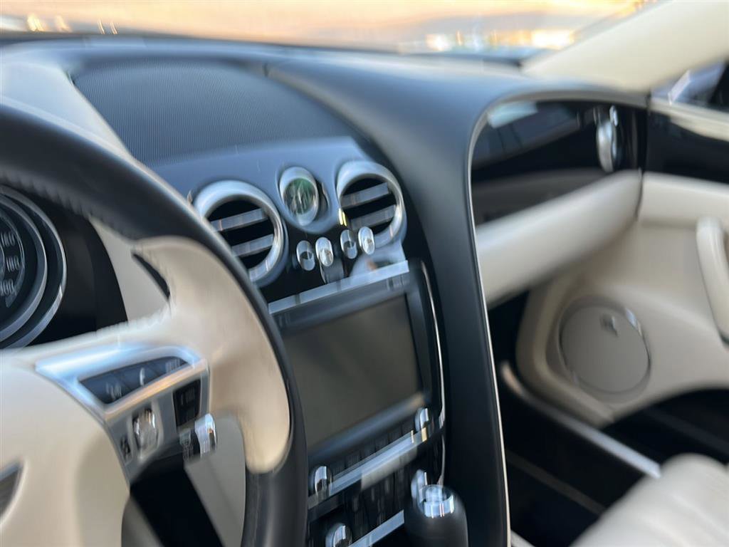 Used 2015 Bentley Flying Spur V8 AWD/4WD image 13