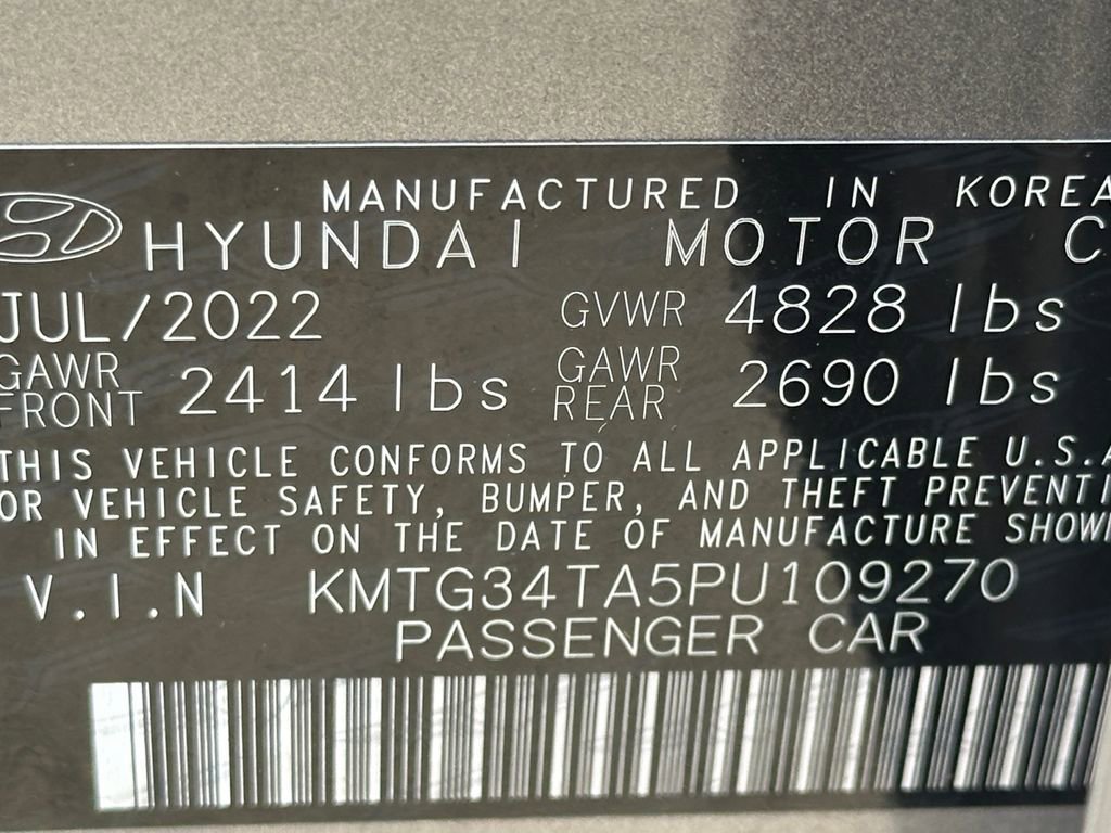 Used 2023 Genesis G70 2.0T w/ Sport Prestige Package AWD/4WD image 31