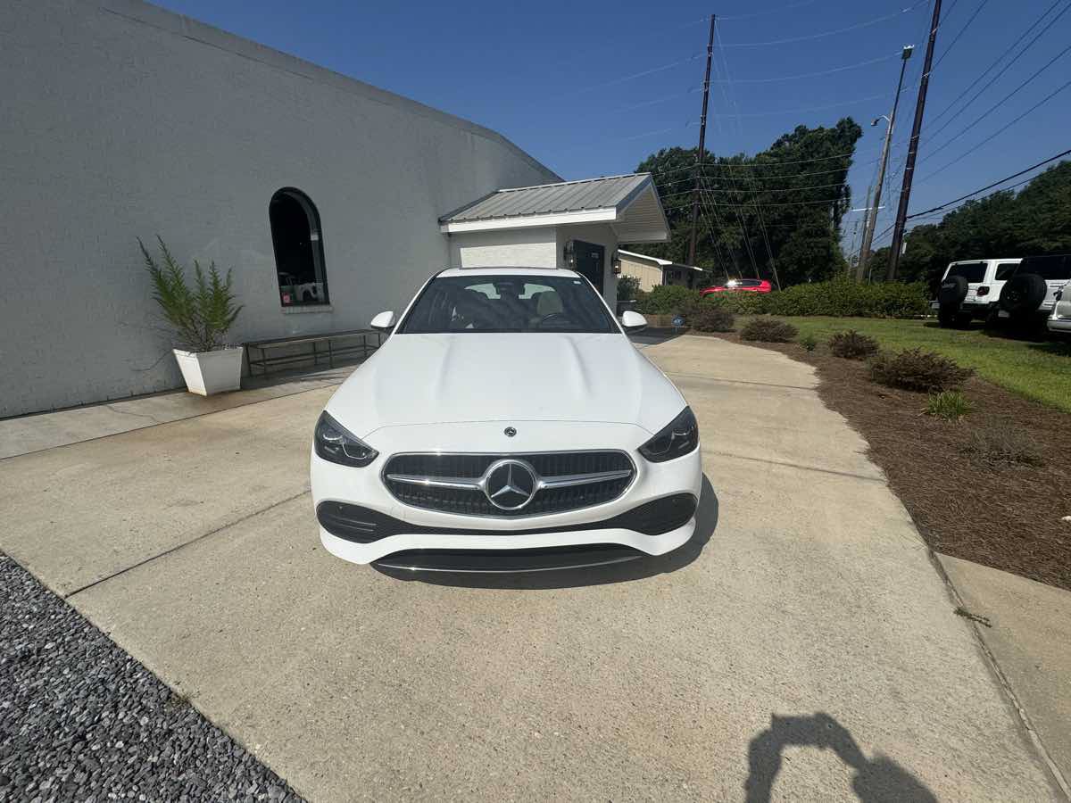 Used 2025 Mercedes-Benz C 300 Sedan image 3