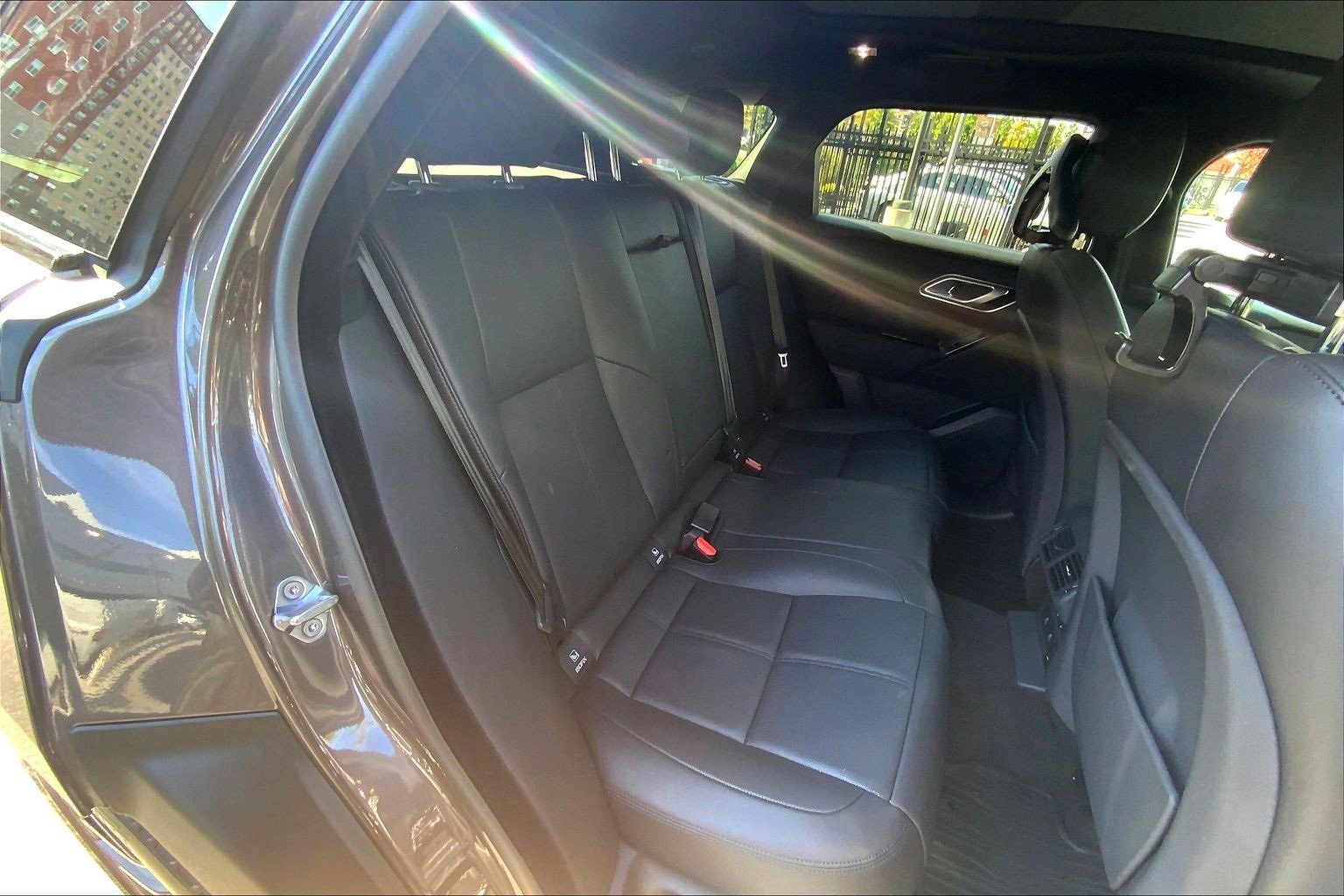 Used 2026 Land Rover Range Rover Velar Dynamic SE image 19