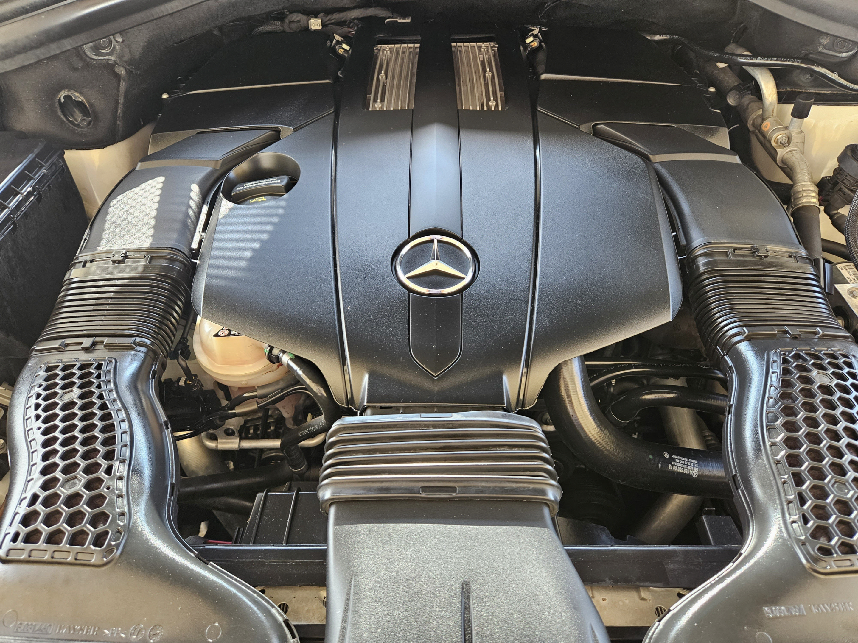 Used 2015 Mercedes-Benz GL 450 4MATIC image 28