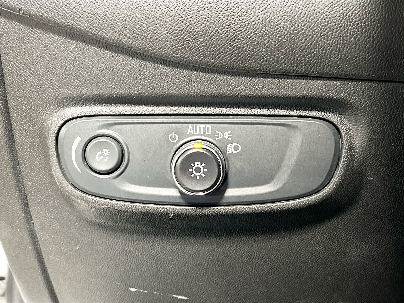 Used 2024 Chevrolet Equinox RS image 10