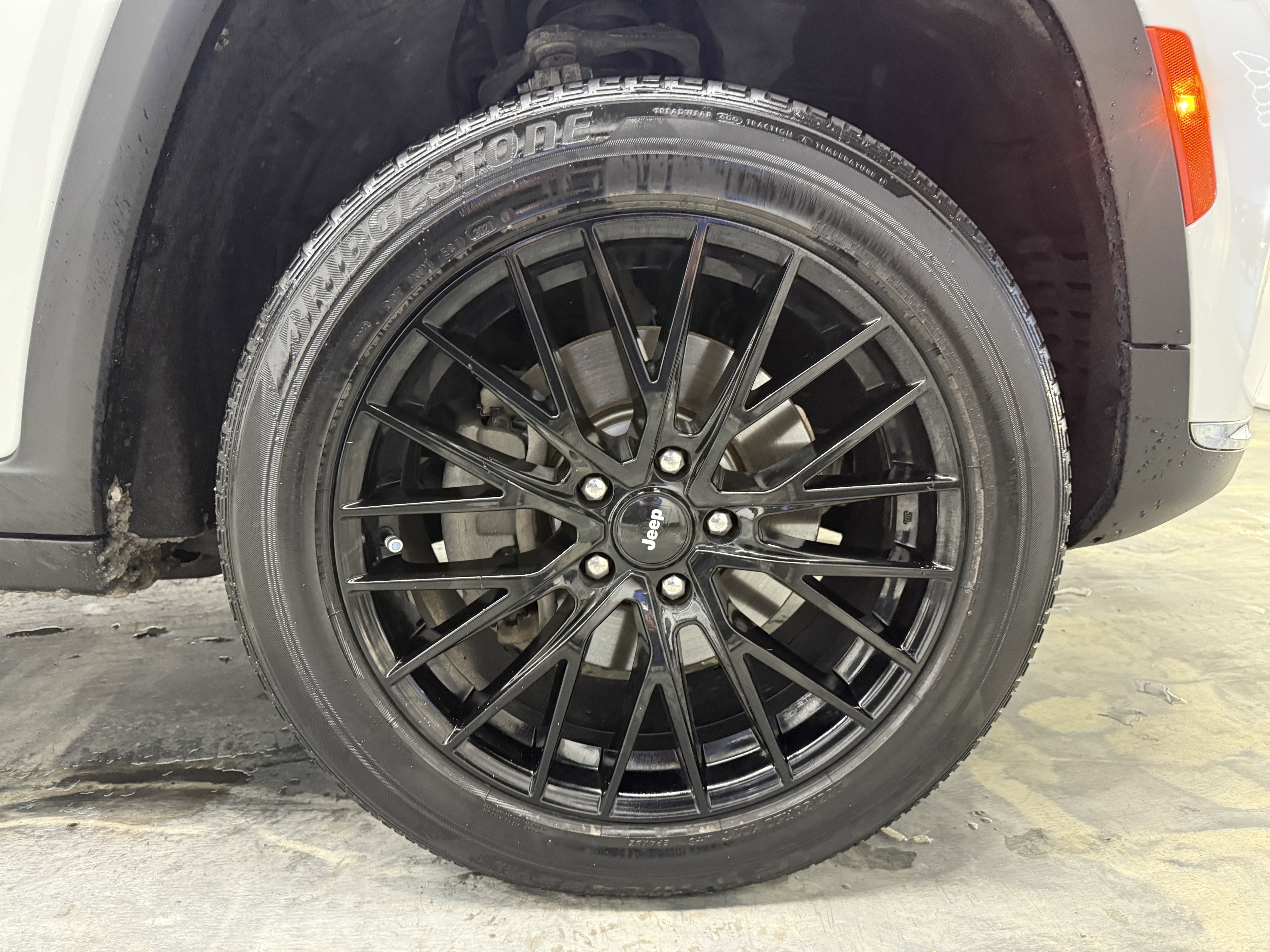 Used 2021 Jeep Grand Cherokee L Limited w/ Luxury Tech Group II image 36