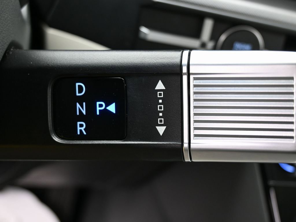 Used 2025 Hyundai Santa Fe SE image 22