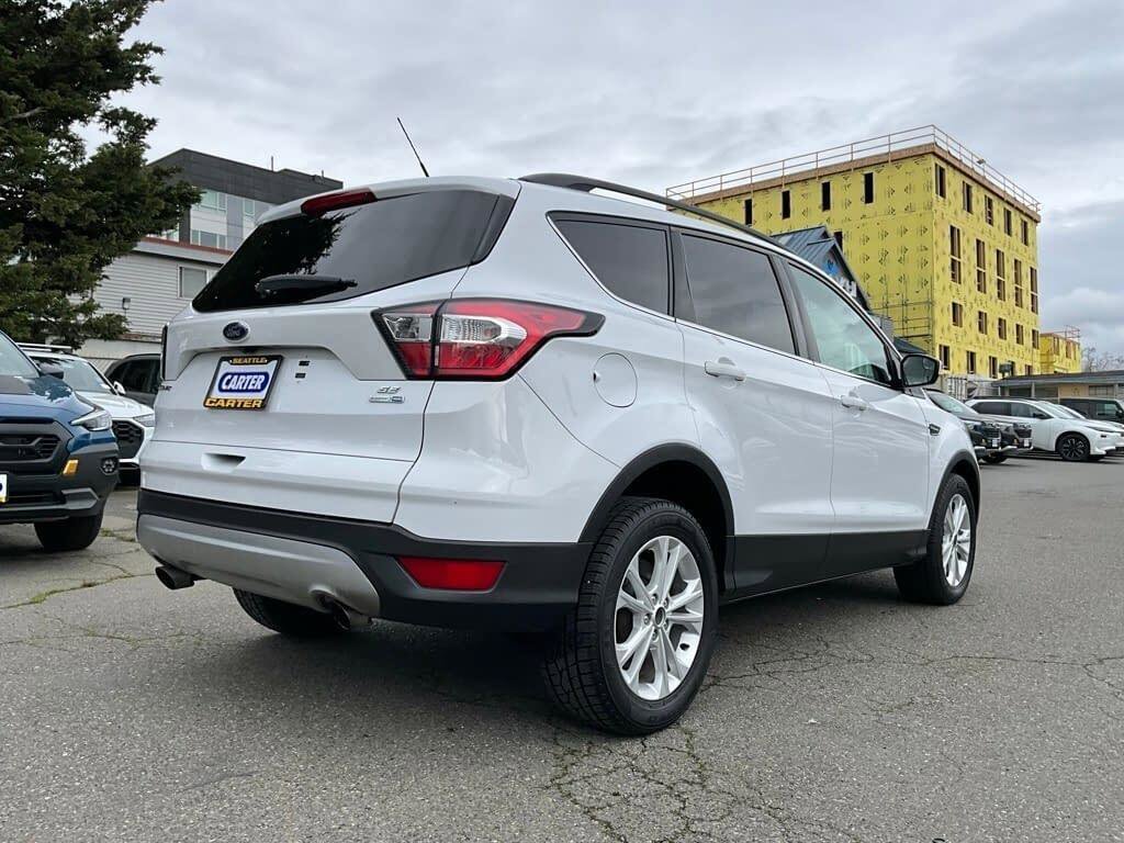 Used 2018 Ford Escape SE image 8