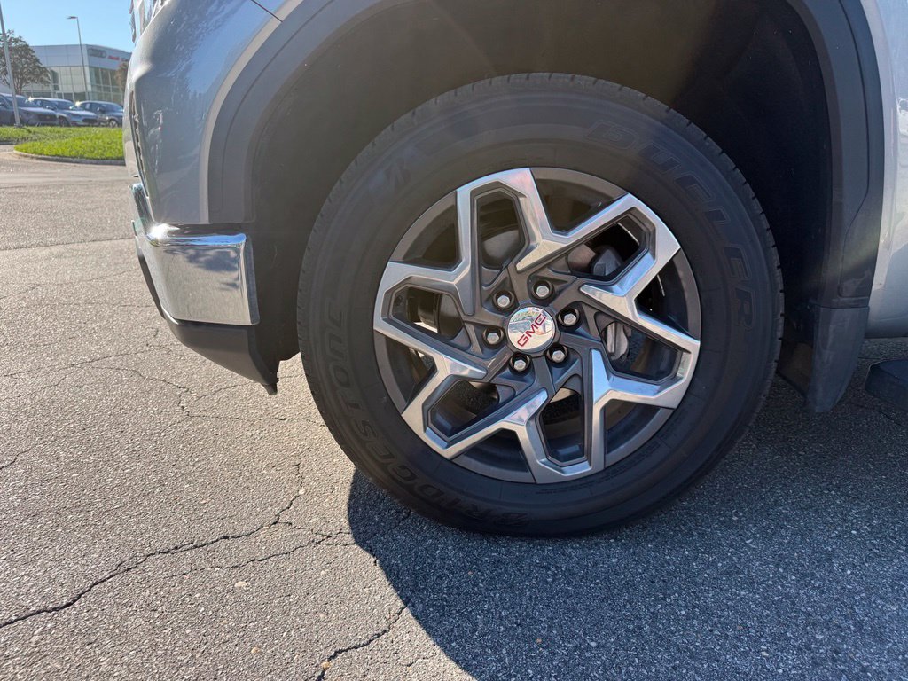 Used 2024 GMC Sierra 1500 SLT w/ SLT Premium Plus Package AWD/4WD image 11