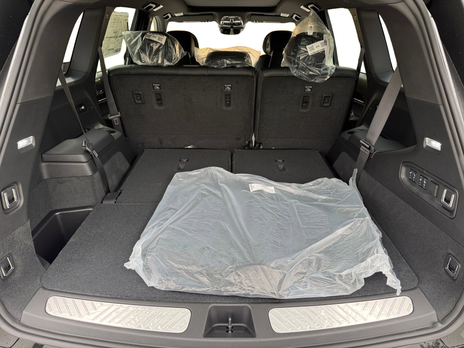 New 2026 Cadillac Vistiq Luxury image 17