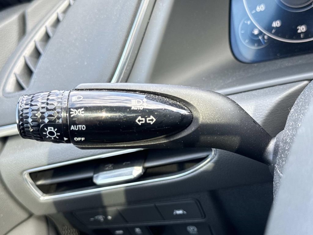 Used 2023 Hyundai Sonata SEL Plus w/ Preferred Accessory Package FWD image 10