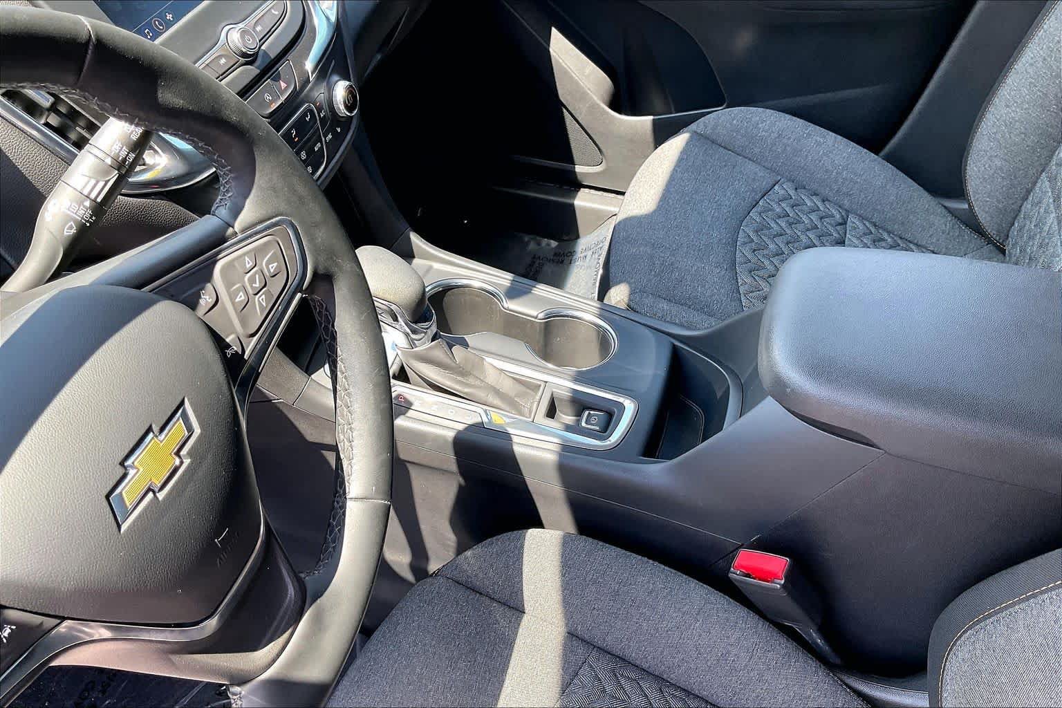 Used 2024 Chevrolet Equinox LT w/ LPO, Floor Liner Package FWD image 17