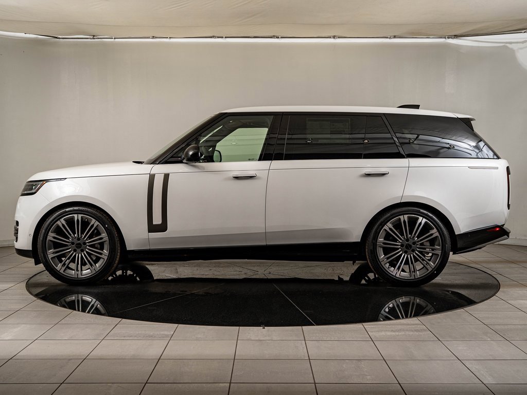 New 2026 Land Rover Range Rover Long Wheelbase SE image 5