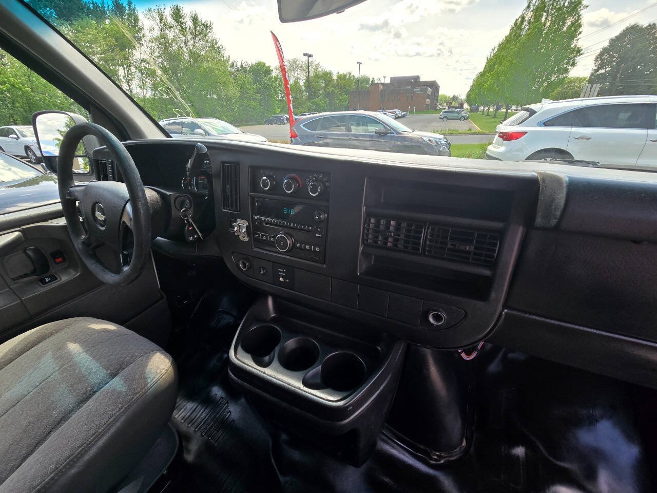 Used 2012 Chevrolet Express 3500 LS RWD image 21