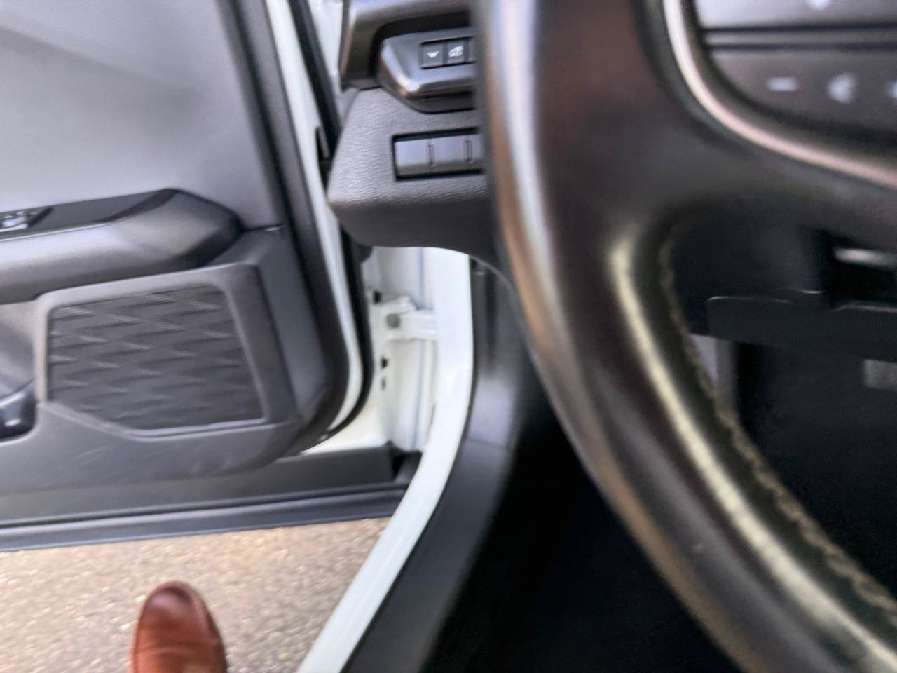 Used 2021 Lexus UX 200 w/ Accessory Package (A2) FWD image 32