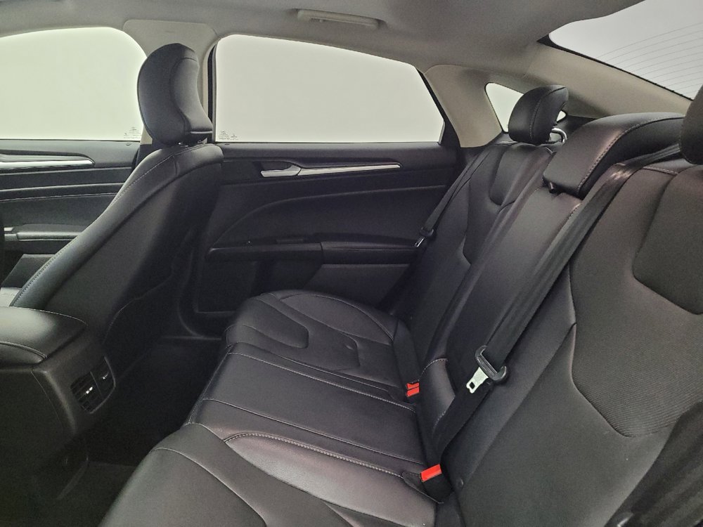 Used 2018 Ford Fusion Titanium AWD/4WD image 18