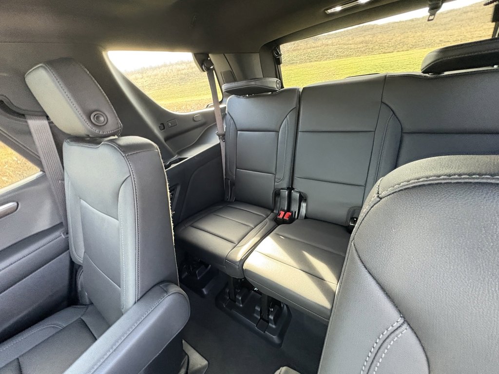 Used 2025 Chevrolet Tahoe Z71 w/ Z71 Off-Road Package image 24