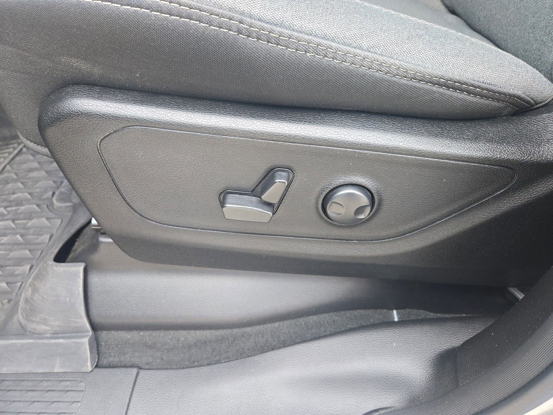 Used 2022 RAM 1500 Lone Star image 13