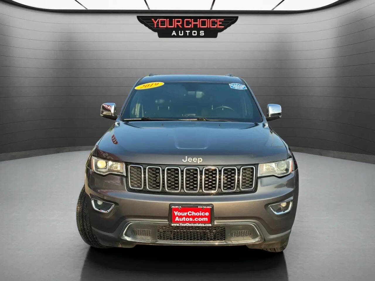 Used 2019 Jeep Grand Cherokee Limited AWD/4WD image 2