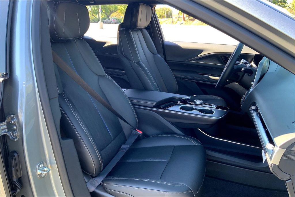 New 2026 Cadillac Lyriq Sport image 33