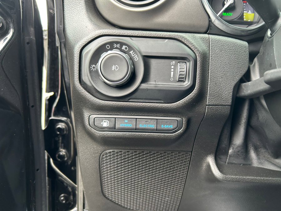 Used 2023 Jeep Wrangler Unlimited w/ Sun & Screen Package AWD/4WD image 37