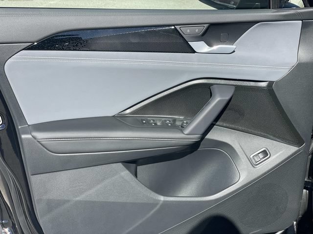New 2026 Volkswagen Tiguan SE FWD image 19