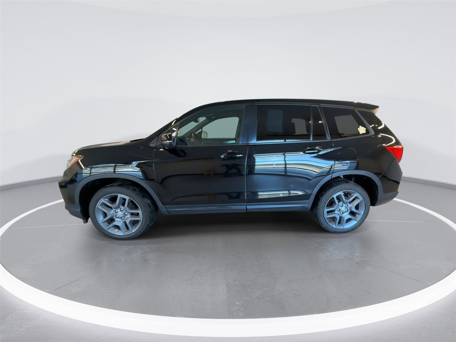 Used 2023 Honda Passport EX-L image 5