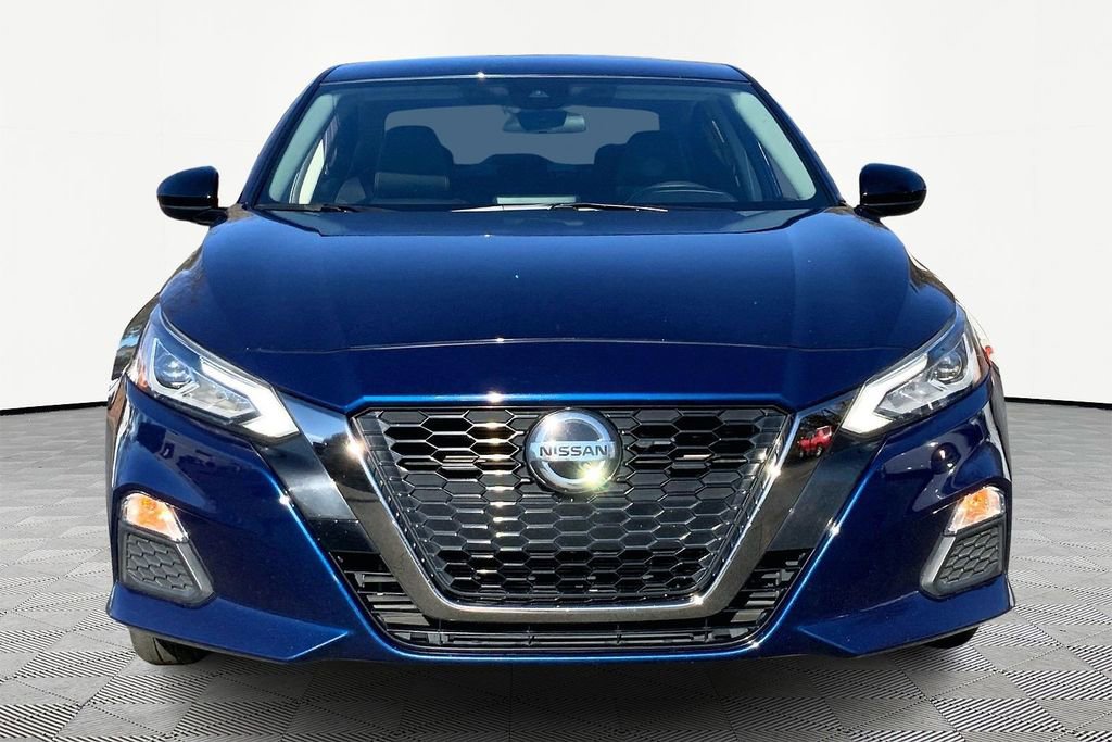 Used 2022 Nissan Altima 2.5 SR image 2