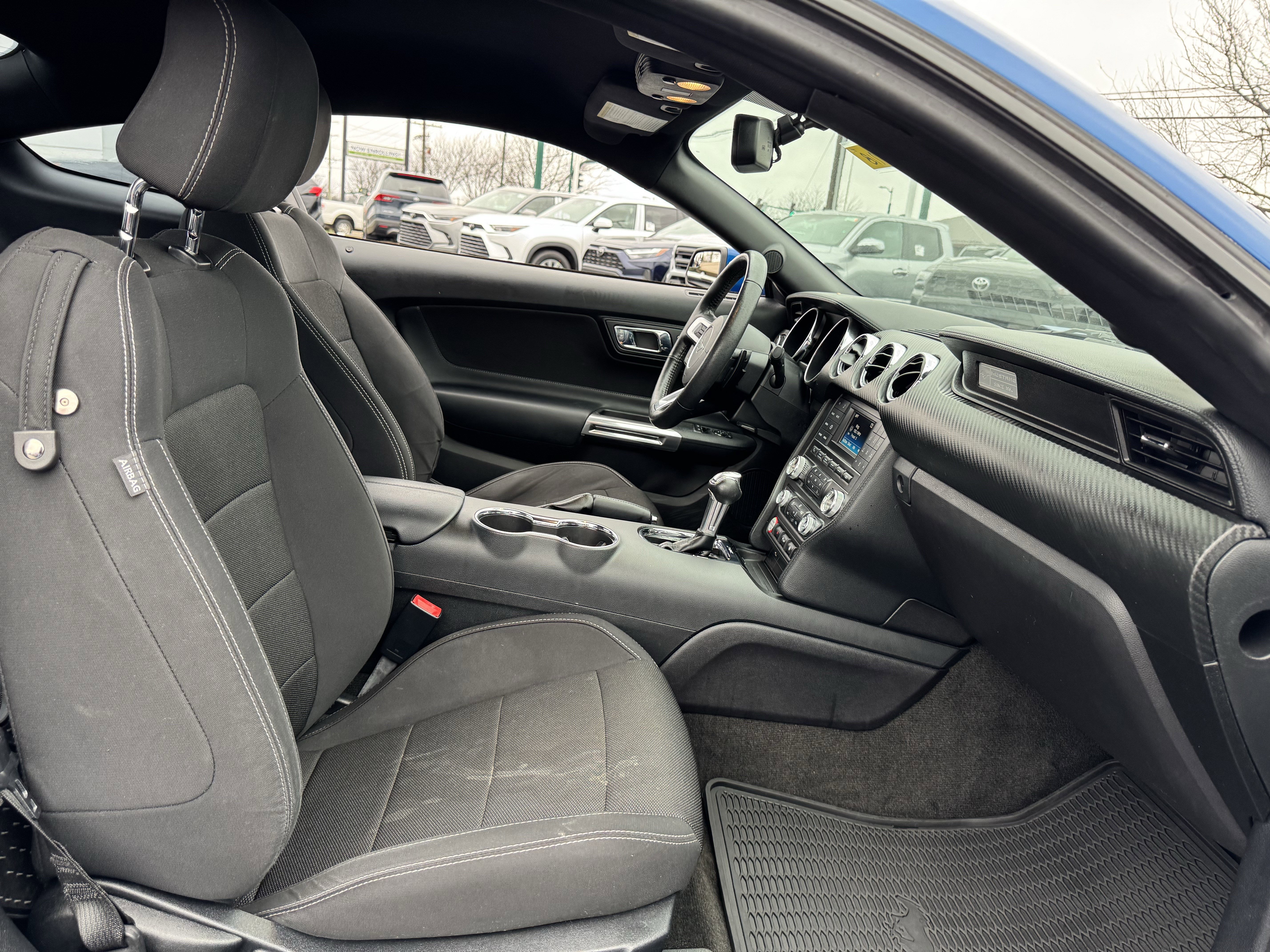 Used 2017 Ford Mustang Coupe image 30