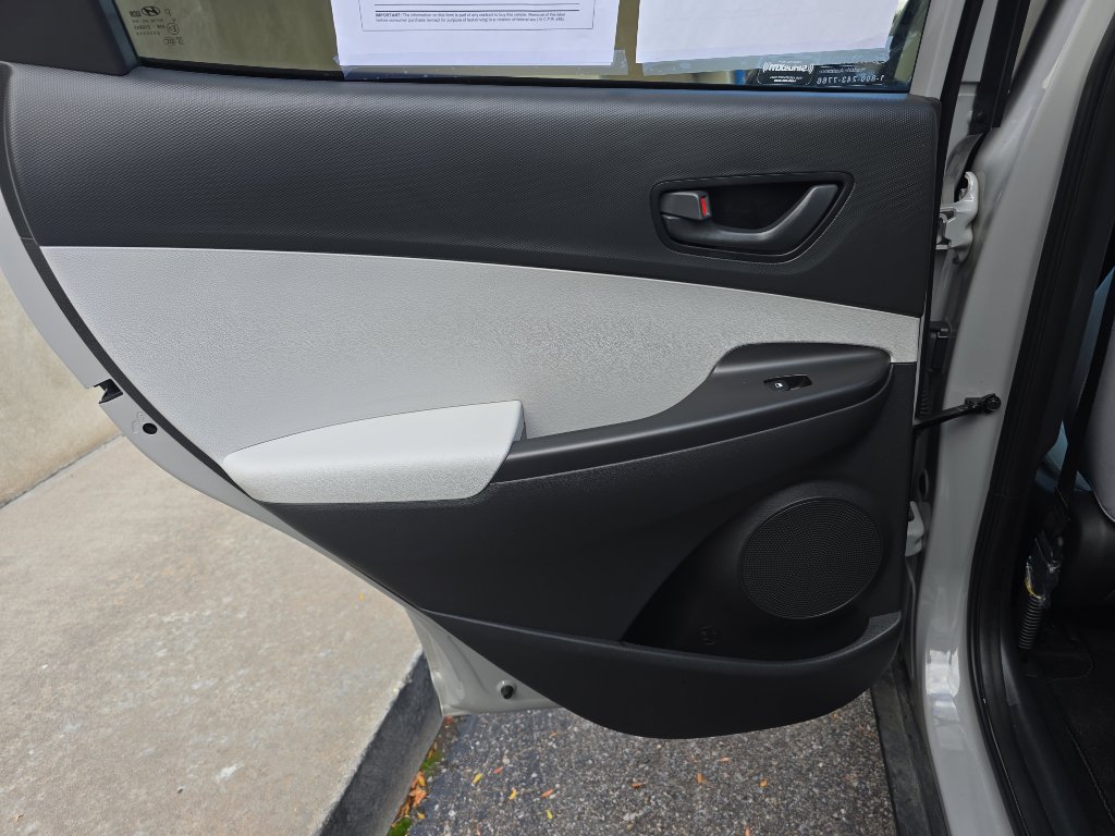Used 2023 Hyundai Kona SEL image 26