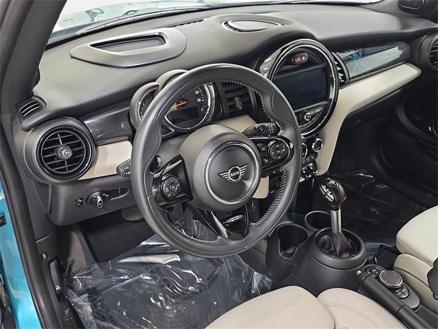 Used 2019 MINI Cooper S image 16