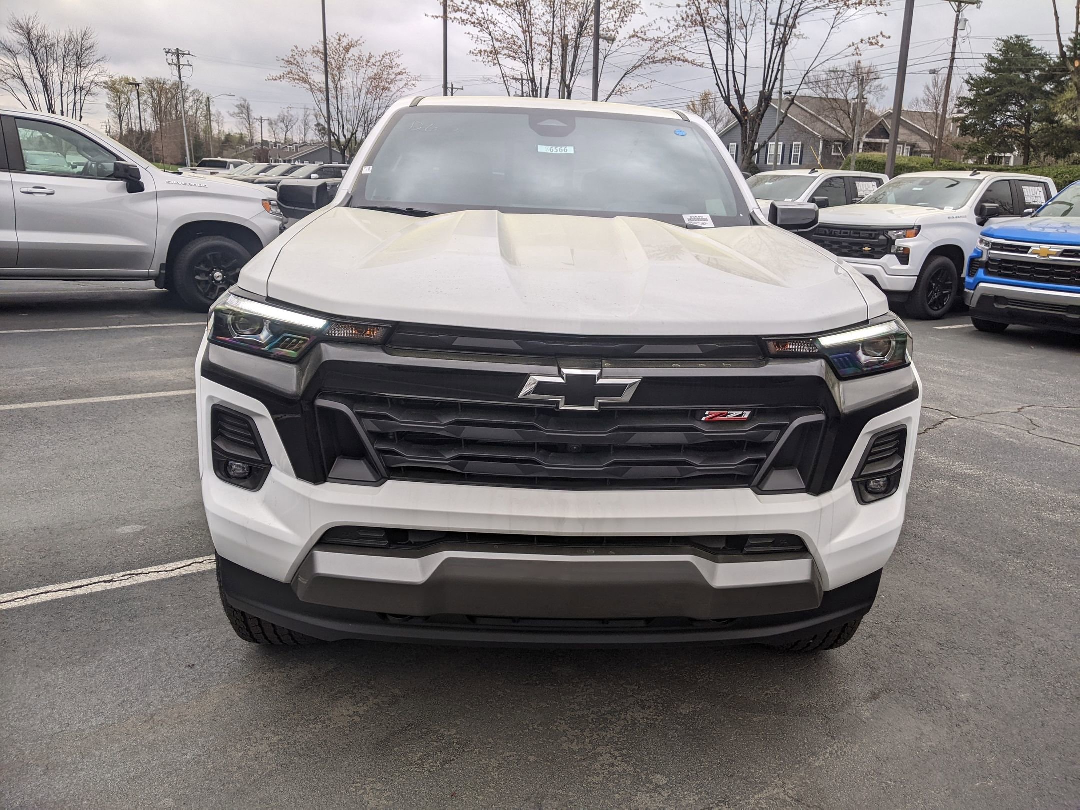 New 2025 Chevrolet Colorado Z71 w/ Midnight Edition image 2