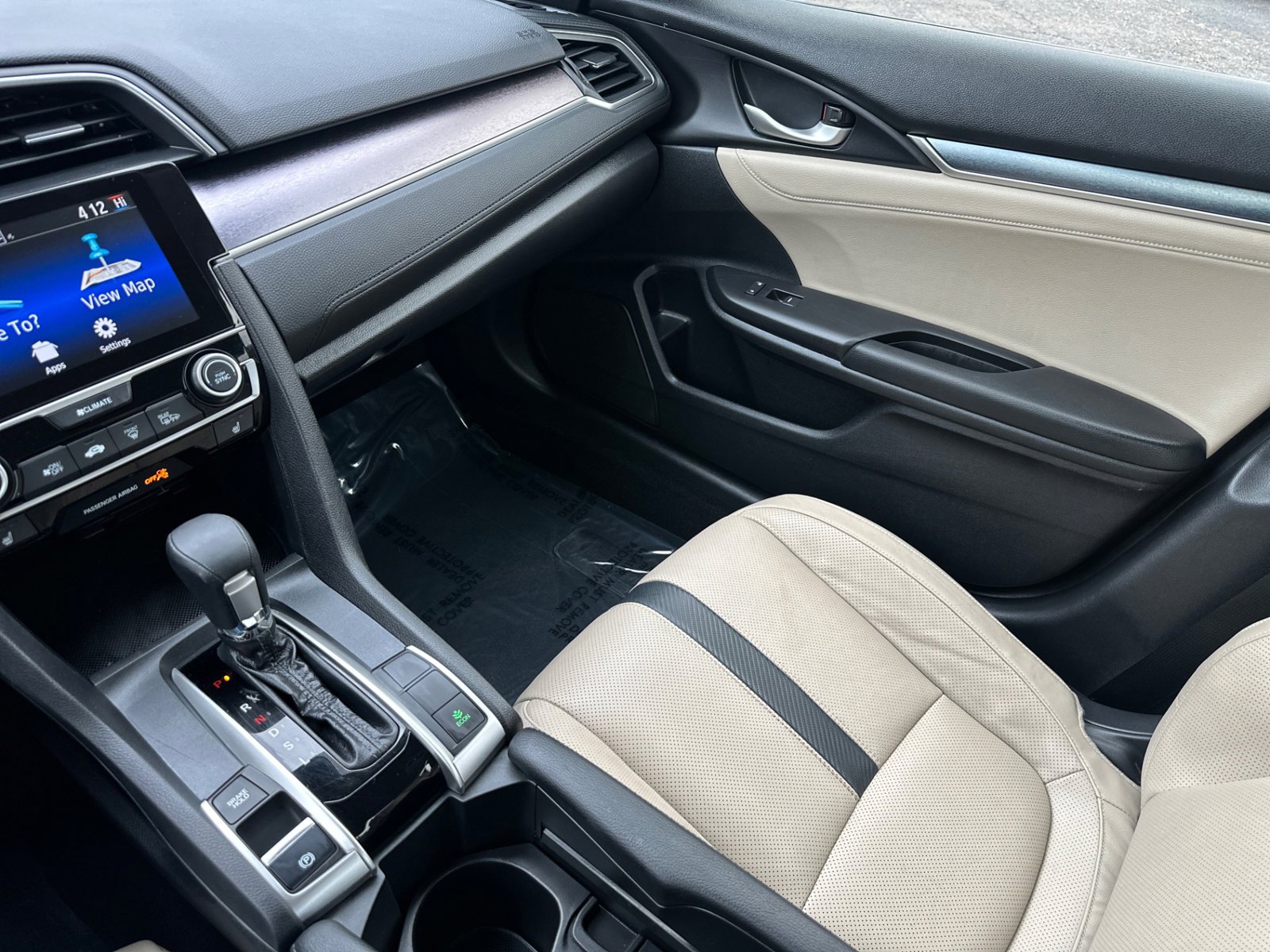 Used 2018 Honda Civic Touring image 31