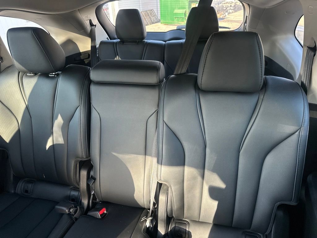 Used 2024 Acura MDX SH-AWD image 18