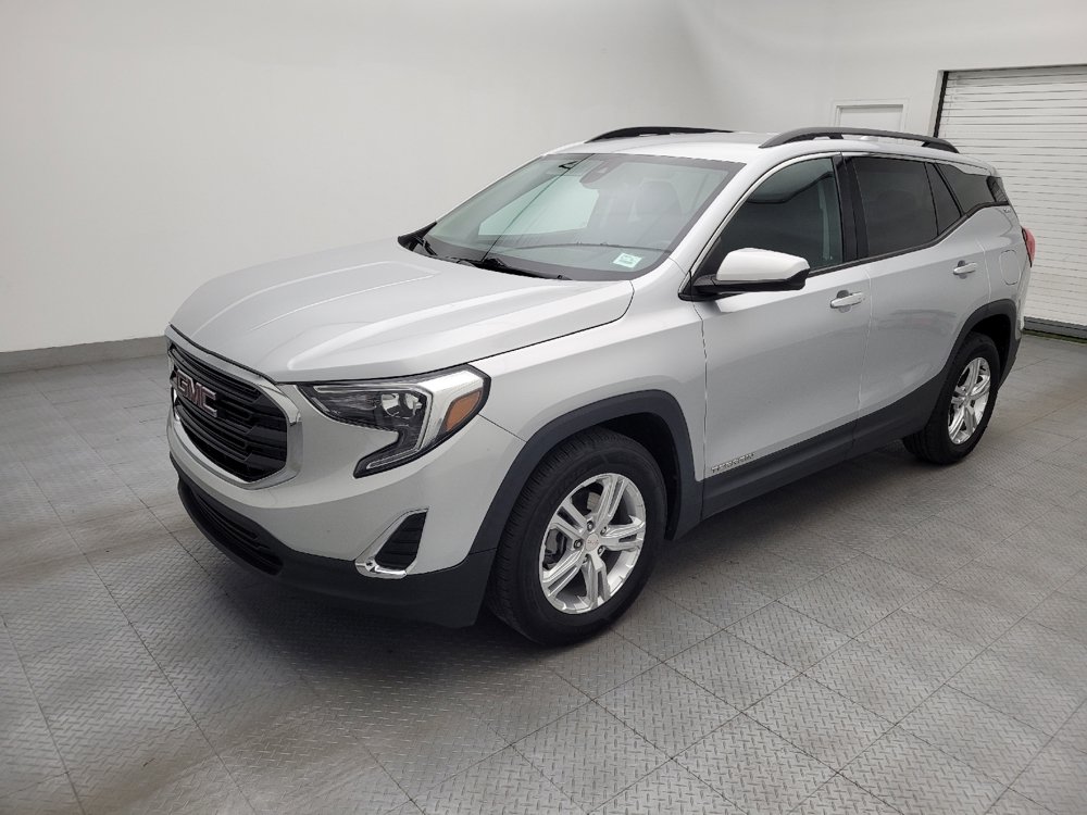 Used 2020 GMC Terrain SLE w/ Driver Convenience Package FWD image 2