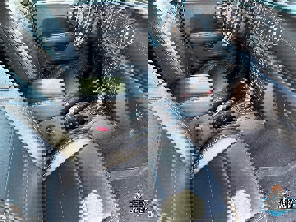 Used 2018 Jeep Wrangler Unlimited Sahara image 10