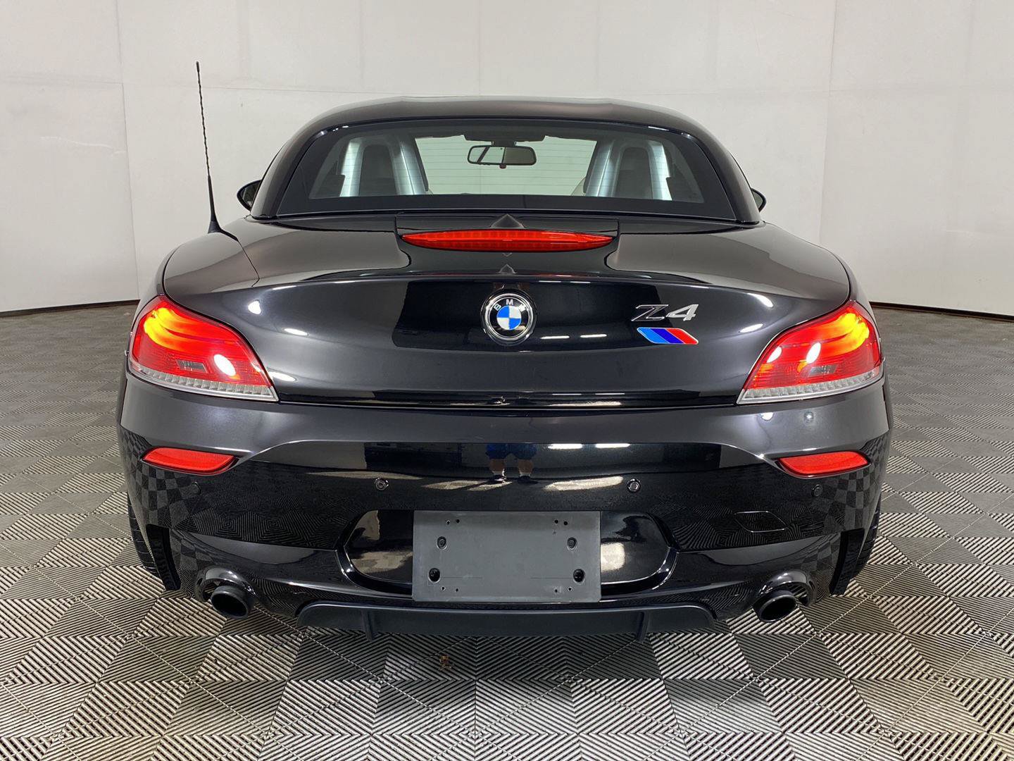 Used 2011 BMW Z4 sDrive35is RWD image 6
