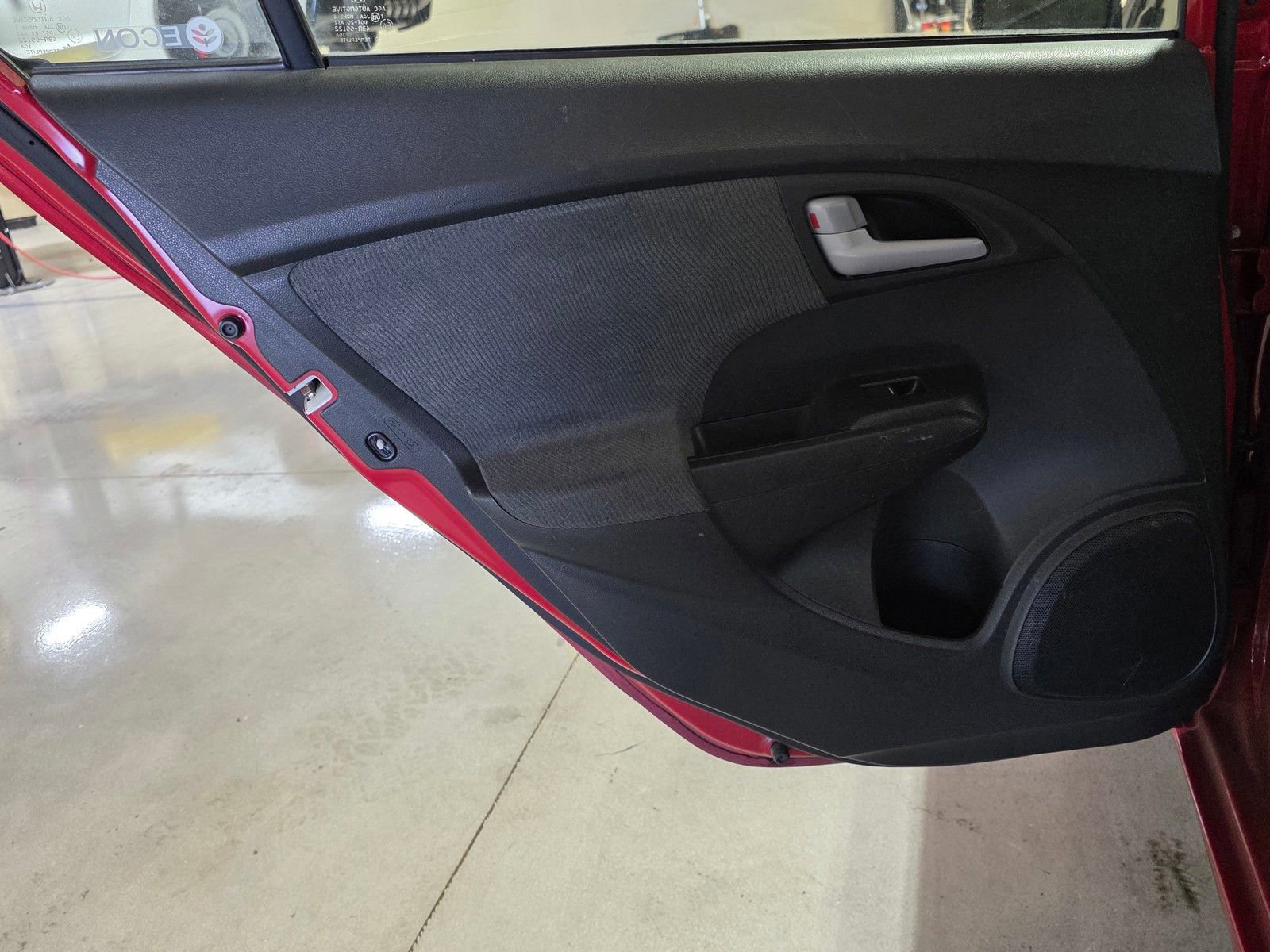 Used 2013 Honda Insight EX image 10