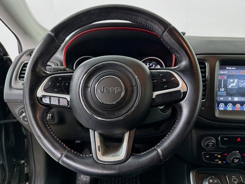 Used 2019 Jeep Compass Trailhawk image 18