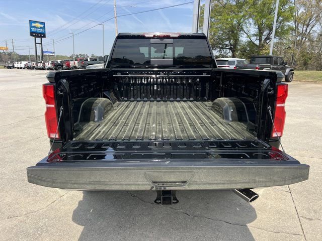 Used 2025 Chevrolet Silverado 2500 LTZ w/ LTZ Plus Package image 20