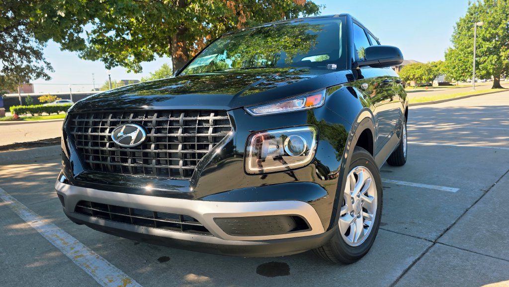 New 2026 Hyundai Venue SE FWD image 4