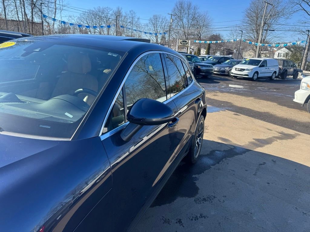 Used 2017 Porsche Macan S image 11