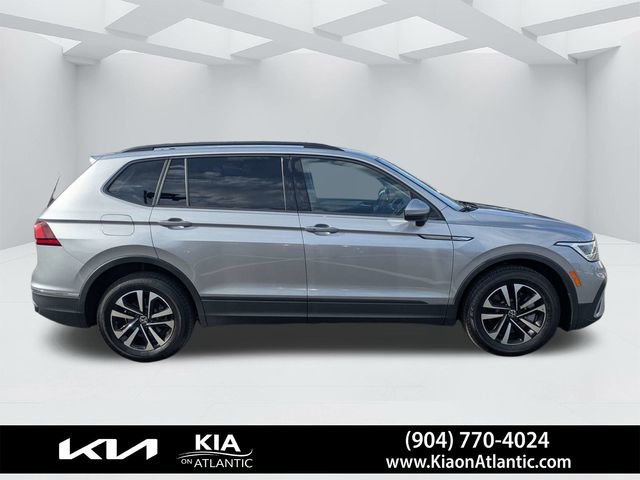 Used 2024 Volkswagen Tiguan S image 2