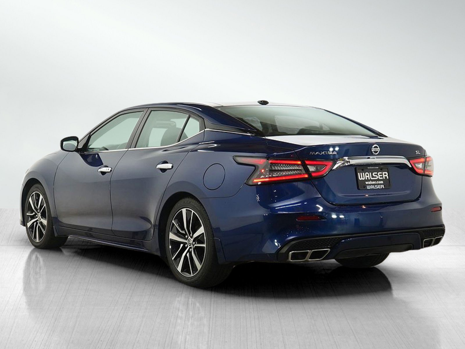 Used 2022 Nissan Maxima SL image 3