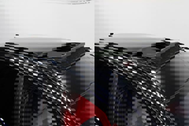 Used 2017 Jaguar F-PACE S image 7