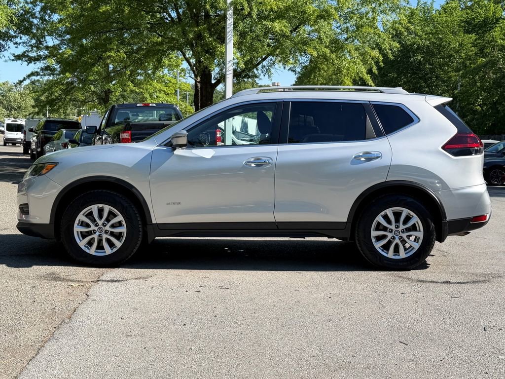 Used 2018 Nissan Rogue SV w/ Premium Package AWD/4WD image 4