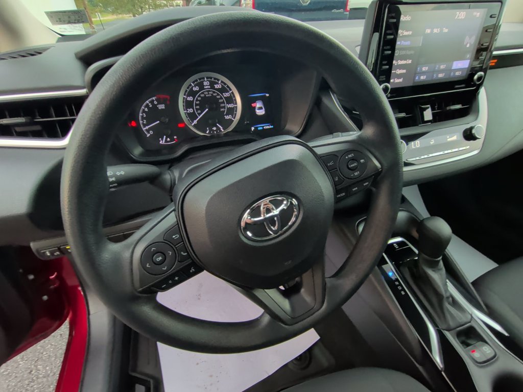 Used 2022 Toyota Corolla LE FWD image 15