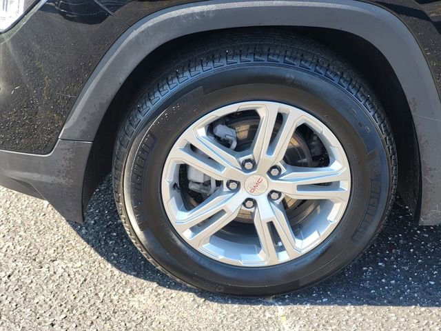 Used 2024 GMC Terrain SLE FWD image 8