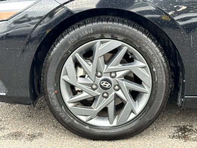 Used 2024 Hyundai Elantra SEL FWD image 16