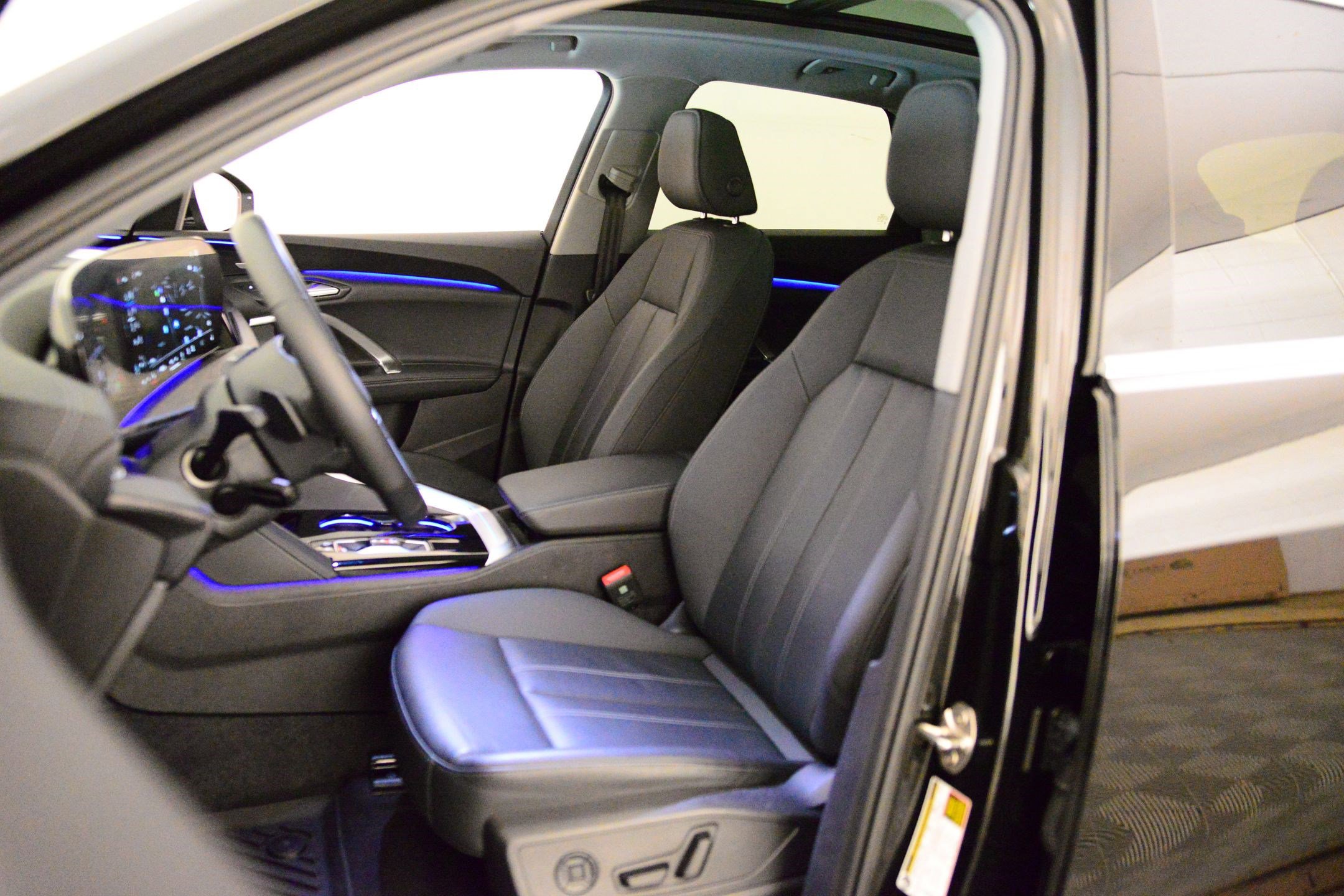 Certified 2025 Audi Q5 Premium Plus w/ Premium Plus image 4